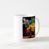 Paulie the Pulveriser - Pineapple Empire Kaffeetasse (VorderseiteRechts)