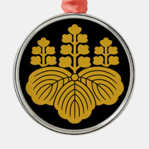 Paulownia with 5&7 blooms ornament aus metall