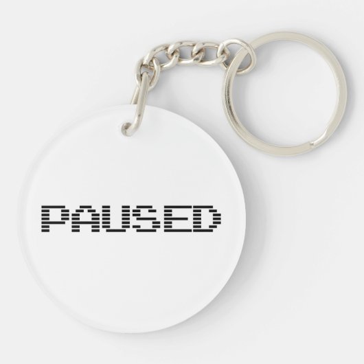 PAUSIERT SCHLÜSSELANHÄNGER (Rückseite)