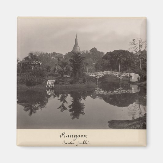 Pavillon auf der Insel im Kantonsgarten Magnet (Vorne)
