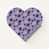 Paw druckt mit roten Herzen auf blau Notizblock (Rückseite)