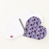 Paw druckt mit roten Herzen auf blau Notizblock (Innenseite)