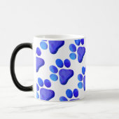 Paw Prints Pet Name Modern Colorful Blue Fun Verwandlungstasse (Links)
