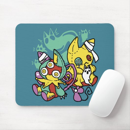 Paw-sitively Frightful | Monstrous Cats Halloween  Mousepad (Mit Mouse)
