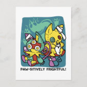 Paw-sitively Frightful | Monstrous Cats Halloween Postkarte (Vorderseite)