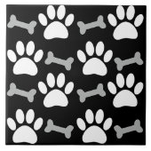 Paws And Bones Nahtloses Schwarz Weiß Grau Maßgesc Fliese (Vorderseite)