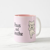 Paws and Breathe Zweifarbige Tasse (VorderseiteRechts)