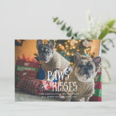 Paws and Kisses Albern Pet Foto Holiday Card Einladung (Stehend Vorderseite)
