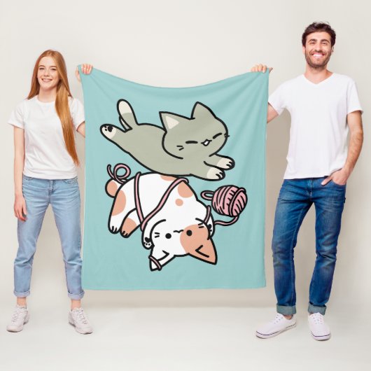 Paws and Play – Adorable Cat Illustration Fleecedecke (Beispiel)