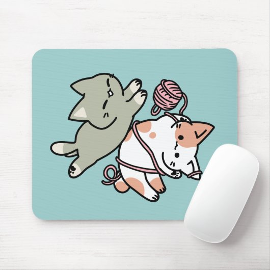 Paws and Play – Adorable Cat Illustration Mousepad (Mit Mouse)