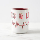 Paws & Liebe Niedliches Haustier Lover Typografie  Zweifarbige Tasse (Mittel)