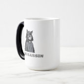 PAWSSASSIN Morphing Mug – Hood Cat in Disguise Verwandlungstasse (Vorderseite Links)