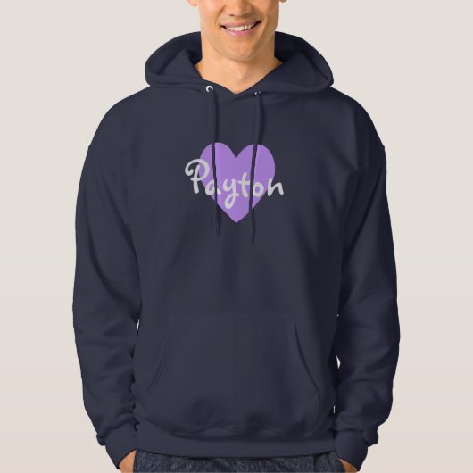 Payton in Lila Hoodie (Vorderseite)