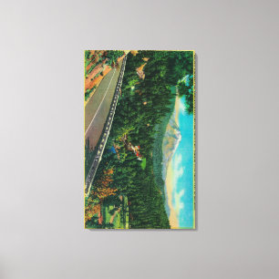 Pazifische Landstraße mit Mt. Shasta im Abstand Leinwanddruck