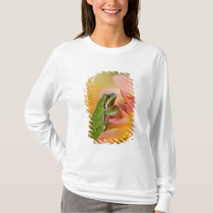 Pazifischer Laubfrosch auf Blumen in unserem Garte T-Shirt