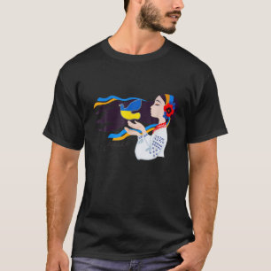 Peace Dove Girl Unterstützung Ukraine steht mit Uk T-Shirt