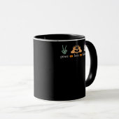 Peace Halloween Peace Sign Skeleton Hexe's Hands Tasse (VorderseiteRechts)