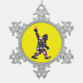 Peace Liebe Bigfoot Hippie Funny Bigfoot Lover Schneeflocken Zinn-Ornament (Vorderseite)