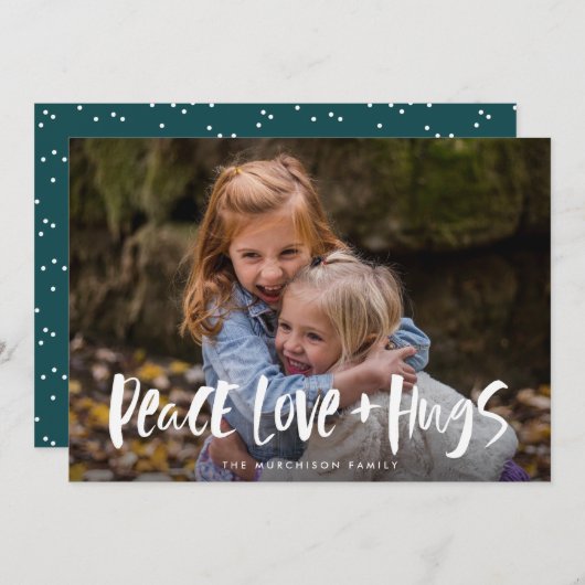 Peace Liebe Hugs Lettern Foto Feiertagskarte (Vorne/Hinten)