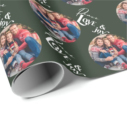 Peace Liebe Joy Elegante Letting Green Foto Geschenkpapier (Rolleneckpunkt)