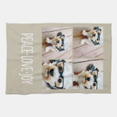Peace Liebe Joy Taupe Holiday Foto Collage Handtuch (Horizontal)