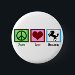 Peace Liebe Mustangs Button<br><div class="desc">Egal ob Sie Liebe Pferde oder Sportmannschaften genannt Mustangs, wir alle sind uns einig, dass dies ein großes Pferd ist! Ein Friedenszeichen, ein Herz und ein niedlicher Schnurrbart.</div>