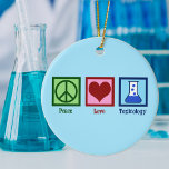 Peace Liebe Toxicology Keramik Ornament<br><div class="desc">Peace Liebe Toxicology. Ein cooles Giftgeschenk für einen Wissenschaftler,  der in einem Labrador als Gift- und Giftexperte arbeitet. Unterstützen Sie Toxizitätsforscher mit diesem niedlichen Design!</div>