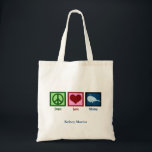 Peace Liebe Whales Niedlich Custom Tragetasche<br><div class="desc">Ein hübsches grünes Friedenszeichen, ein rotes Herz und ein wunderschöner Blauwal. Ich Liebe Meereslebewesen im Meer. Ein niedliches, personalisiertes Geschenk für Meeresbiologen.</div>