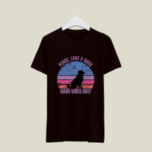 Peace, Love, Dogs T-Shirt, Retro-Sonnenuntergang T
