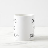 Peace Love Patience - Calm Modern Motivational Tea Kaffeetasse (Mittel)