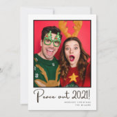 Peace Out 2021 Fun Couple Foto Weihnachten (Vorderseite)