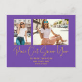 Peace Out 2 Foto Script 2022 Abschluss Lila Ankündigungspostkarte (Vorderseite)