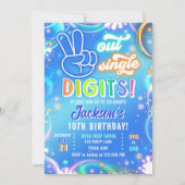 Peace Out Single Digits Neon Glow Boy Birthday Einladung (Vorderseite)