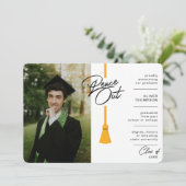 Peace Out Yellow Tassel Foto Abschluss Ankündigung (Stehend Vorderseite)