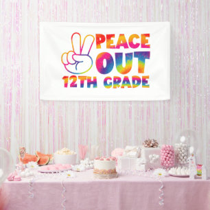 Peace Out Zwölfte Gefärbte Krawatte 12. Klasse Banner