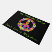 Peace Sign Floral auf Black Customized Fußmatte (Schrägansicht)