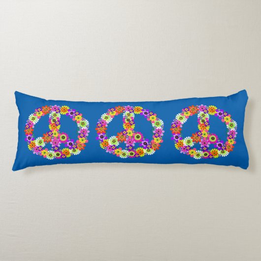 Peace Sign Floral in Dark Blue Seitenschläferkissen (Vorderseite)