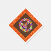 Peace Sign Floral on Brown mit Orange Serviette (Ecke)