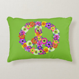 Peace Sign Floral on Lime Green Dekokissen