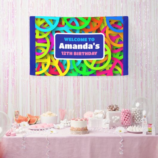Peace Sign Pattern Groovy 60er Geburtstag Willkomm Banner (Party)