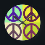 Peace Sign Pop Art Runde Wanduhr<br><div class="desc">Populäre Kultursymbole - Friedenszeichen Symbol Digitaler Pop Kunstwerk</div>