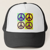 Peace Sign Pop Art Truckerkappe (Vorderseite)