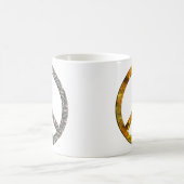 PEACE-Symbol - GOLD & SILVER Kaffeetasse (Mittel)