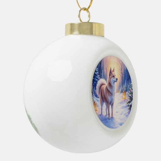 Peaceful Akita on Snow Lantern Path Christmas Dog Keramik Kugel-Ornament (Links)