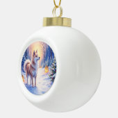 Peaceful Akita on Snow Lantern Path Christmas Dog Keramik Kugel-Ornament (Rechts)