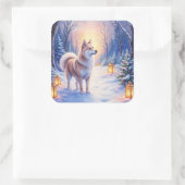 Peaceful Akita on Snow Lantern Path Christmas Dog Quadratischer Aufkleber (Tasche)