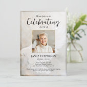 Peaceful Dove Celebration of Life Photo, Funeral Einladung (Stehend Vorderseite)