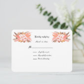 Peach and Brown Pampas Grass Wedding RSVP Karte (Stehend Vorderseite)