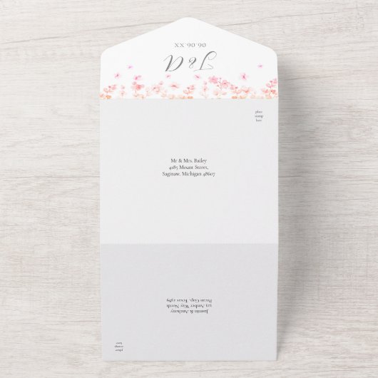 Peach Blossom Floral Script Monogram All In One Einladung (Außenbereich)