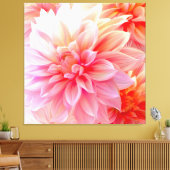 Peach Blush Dahlia Blossom Leinwanddruck (Insitu (Wohnzimmer))